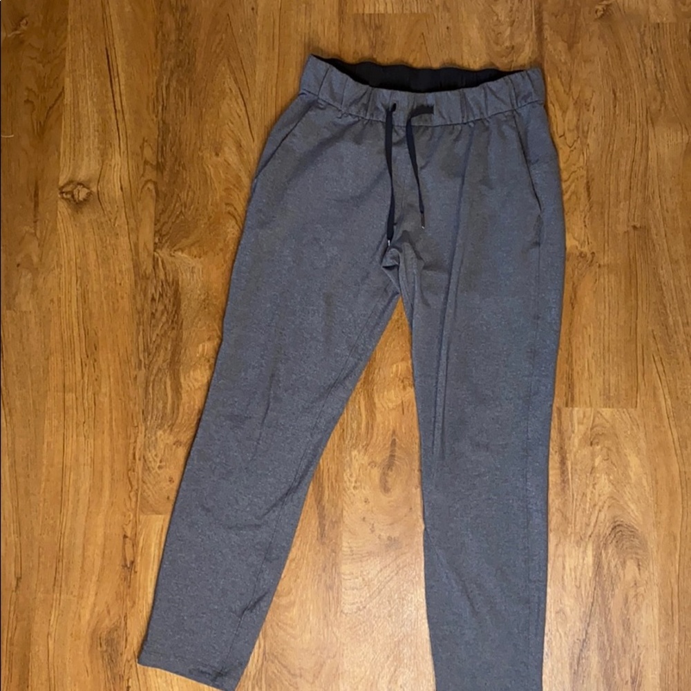 Lululemon On the Fly Jogger